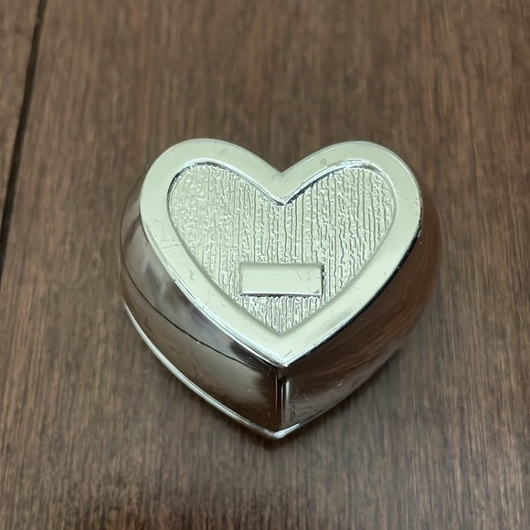 Heart Shaped trinket box - Picture 3 of 4